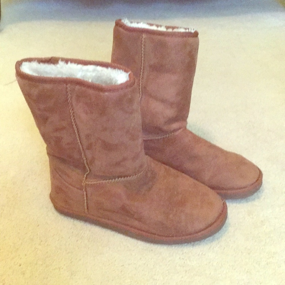 Faux Ugg style boots
